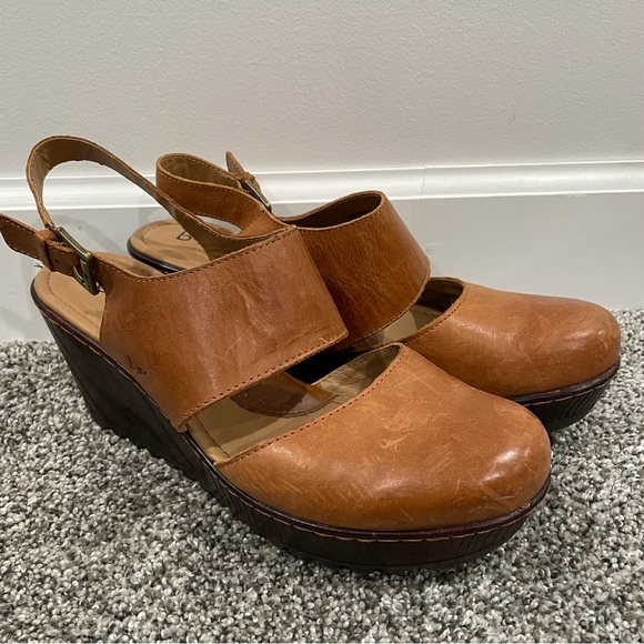 boc Shoes Boc Womens Tan Platform Wedge Heeled Clogs Size 1 Poshmark